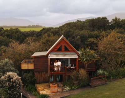 Ocean View Honeymoon Lodge | Romantic Ocean Escape with Private Spa Bath